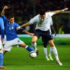 Prancis Kalahkan Italia 2-1