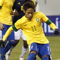 Soal Penalti Neymar, Menezes Salahkan Rumput Stadion