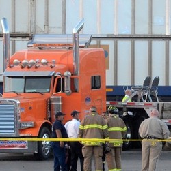 Trailer yang Bawa Veteran AS Ditabrak Kereta, 4 Orang Tewas