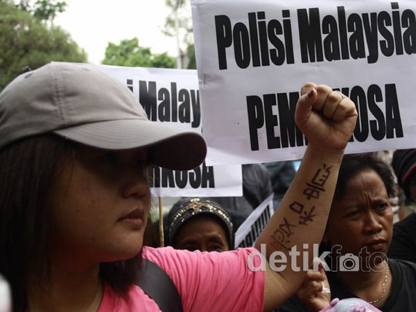 Migrant Care Demo Kedubes Malaysia