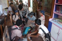 Siswi MTs Kesurupan Saat Gelar Istighosah