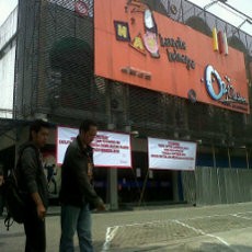 Langgar Masa Sewa, Karaoke Keluarga Disegel 