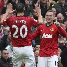 Rooney Diragukan Tampil, Van Persie Fit
