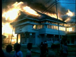 Kantor Dinas PU Kutai Kartanegara Hangus Terbakar