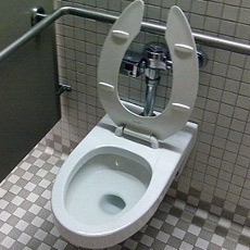 Wanita Muda di Malaysia Nekat Buang Bayi yang Baru Lahir ke Toilet