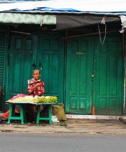 nenek dan kembang