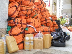 Jamaah Masih Nekat Bawa Air Zamzam di Koper