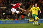 Norwich Tundukkan MU