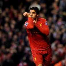 Suarez Mestinya Dapat Kartu Merah