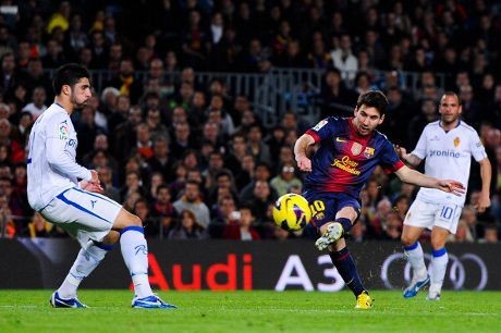 Messi Dua Gol, Barca Kalahkan Zaragoza 3-1