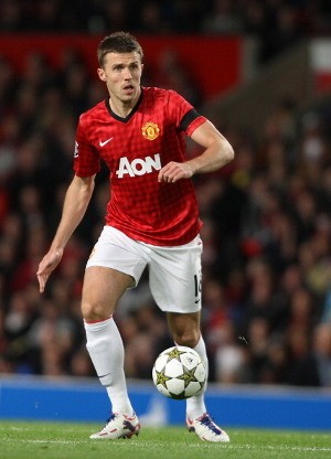 Carrick Tak Cemaskan Atmosfer Intimidasi Fans Lawan