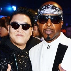 Psy Bikin Heboh American Music Awards 2012