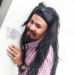 Ketika Limbad Bergaya Imut