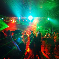 Dugem dan Citra Selebriti