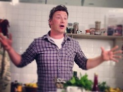 Waduh, Jamie Oliver Mengaku Tak Pernah Baca Buku!