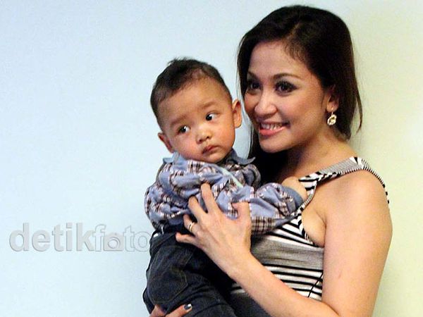 Virnie Ismail & Buah Hati