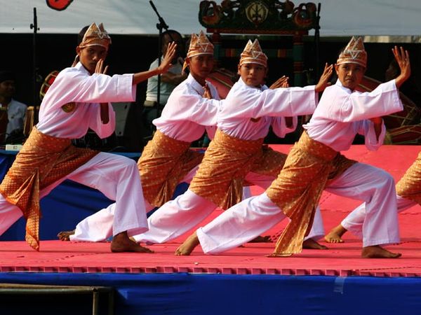 Ketika Para Pendekar Silat Beraksi