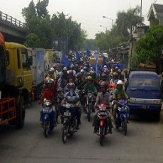 Buruh Mulai Bergerak ke Kantor Gubernur
