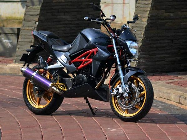 Honda Tiger Berubah Jadi Ducati