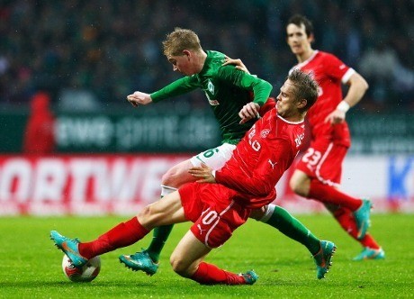 Bremen & Wolfsburg Petik Kemenangan