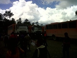 Mencoba Naik Bus Antipeluru PT Freeport