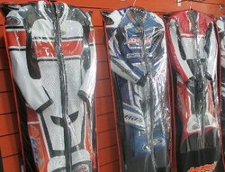 Nih, Aksesoris yang Bikin Bikers Tambah Keren