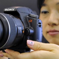 Sony Janjikan Seri Alpha Terbaru di CES 2013