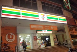 Bedanya Nongkrong di Seven Eleven Kuala Lumpur & Jakarta