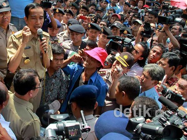 Gubernur Jokowi Temui Demo Sopir Angkot