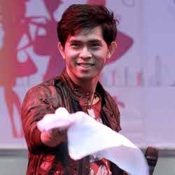 Cakra Khan Buka Konser Shahrukh Khan?