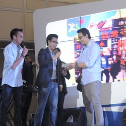 XL Jaring 1 Juta Fans di Facebook