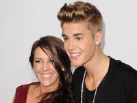 Justin Bieber & Ibunda Tercinta di AMA 2012