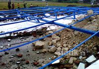 Diterjang Puting Beliung, Pabrik Batako Ambruk