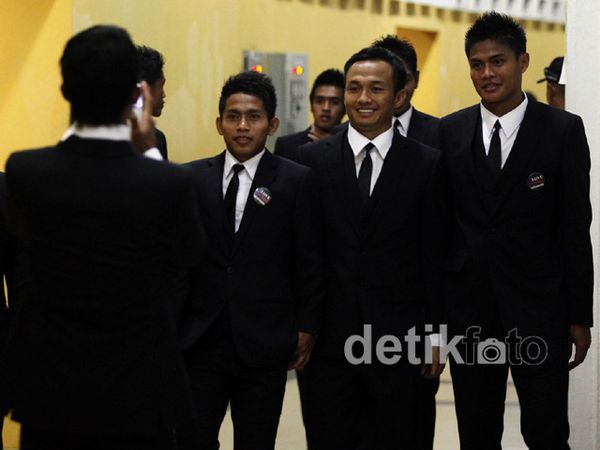 Dipotret, Pemain Timnas Bergaya