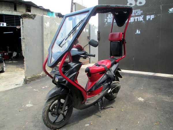 Motor Berkanopi Antihujan dan Panas
