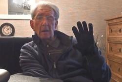 Sarung Tangan Ajaib Bantu Penderita Stroke Ini Berbicara