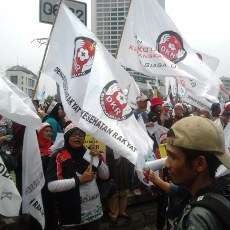 Ribuan Buruh Bergerak ke Istana, Jl MH Thamrin Ditutup