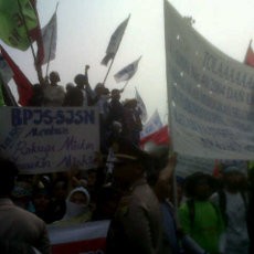 Ingin Bertemu SBY, Ribuan Buruh Sampai di Istana Merdeka