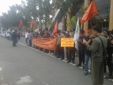 Ratusan Mahasiswa Pekanbaru Demo Minta PBB Turun ke Gaza 