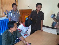 Bawa Sabu, Anggota Polres Pangkalpinang Dibekuk di Kantor