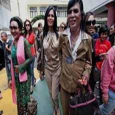 Wow! Berdandan Cantik, Mami Yulie Temui Jokowi