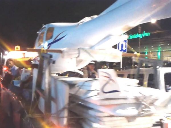 Truk Gendong Pesawat