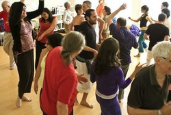 Ekspresikan Diri dan Cegah Stres dengan Biodanza