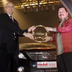 Toyota Camry Mobil Terbaik 2012