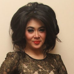 Syahrini Menang Lagi Atas Tuntutan Blue Eyes