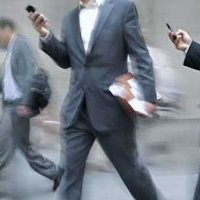 Smartphone Memperbudak Karyawan?