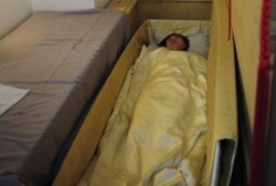 Hii! Ada Terapi Peti Mati untuk Pasien Gangguan Mental