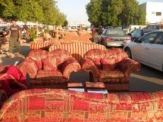 Berburu Barang Berkualitas di Pasar Loak Madinah