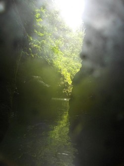 Lagi...eksotisme caving tube di Gunung Kidul. 