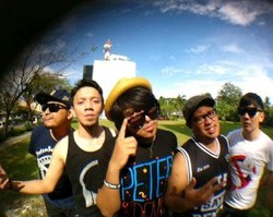 Vokalis Rocket Rockers Mundur dari Band Mulai 1 Januari 2013